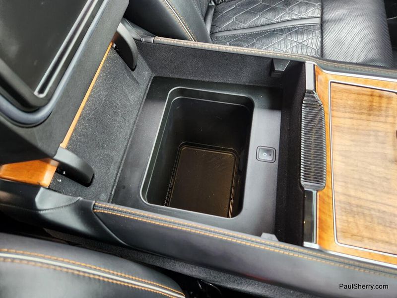 2022 Jeep Grand Wagoneer Series III