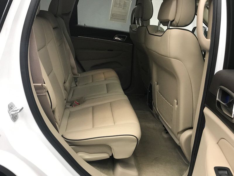 Used 2016 Jeep Grand Cherokee OverlandImage 14