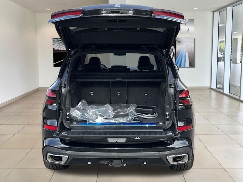 2025 BMW X5 xDrive50eImage 15
