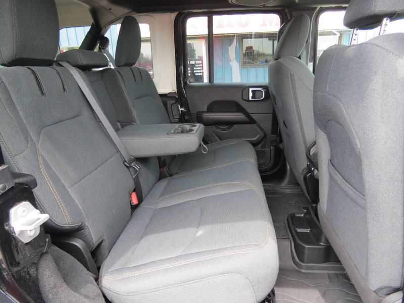 Used 2025 Jeep Wrangler 4xE Backcountry 4x4 4dr SUVImage 23