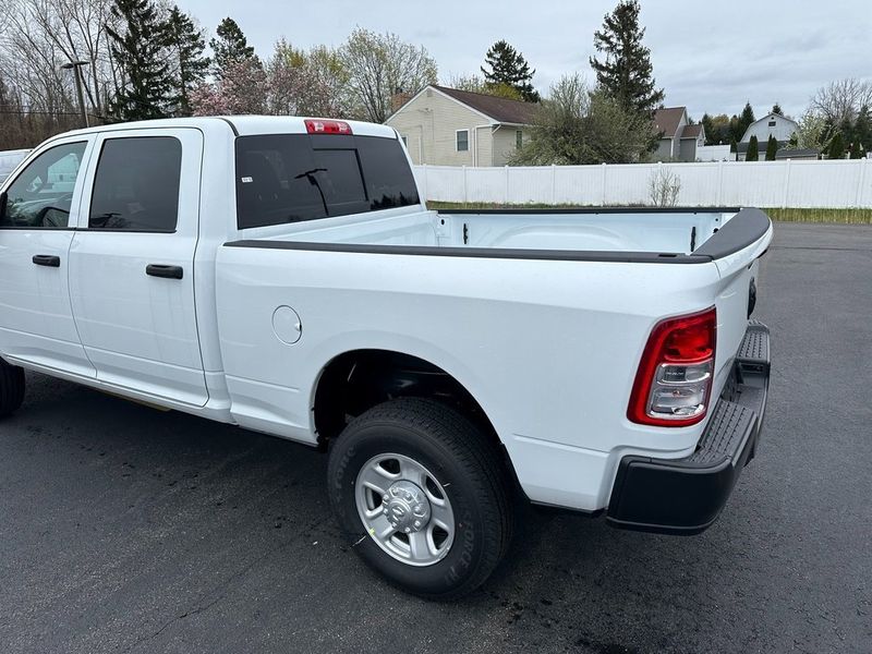 2024 RAM 2500 Tradesman Crew Cab 4x4 6