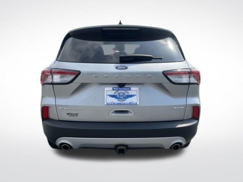 2022 Ford Escape Titanium