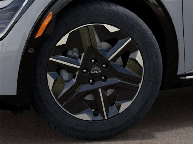 2025 Kia EV6 WindImage 9