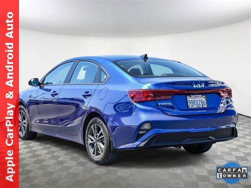 Used 2022 Kia Forte LXSImage 6