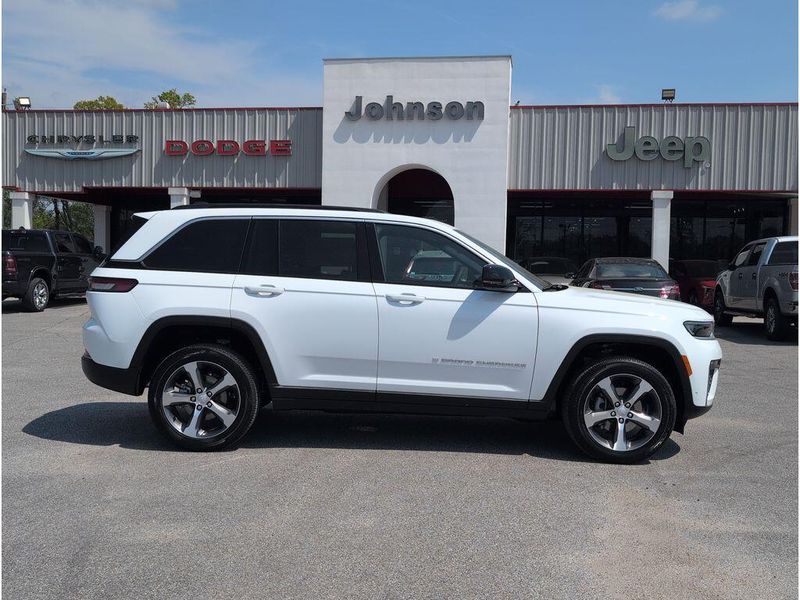 New 2026 Jeep Grand Cherokee Limited 4x4Image 6