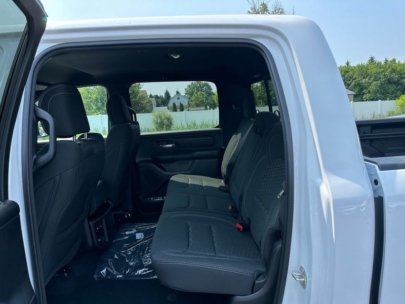 2025 RAM 1500 Tradesman Crew Cab 4x4 5