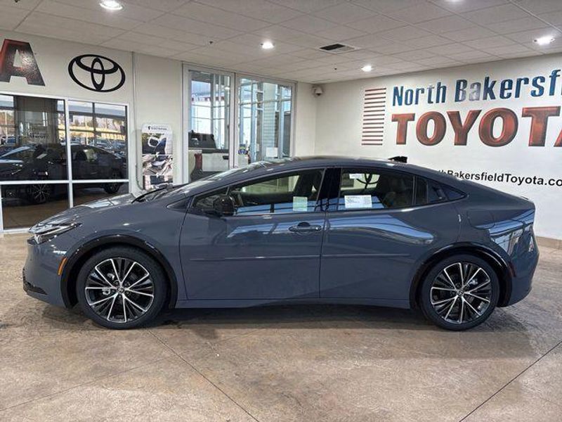 New 2026 Toyota Prius XLEImage 7