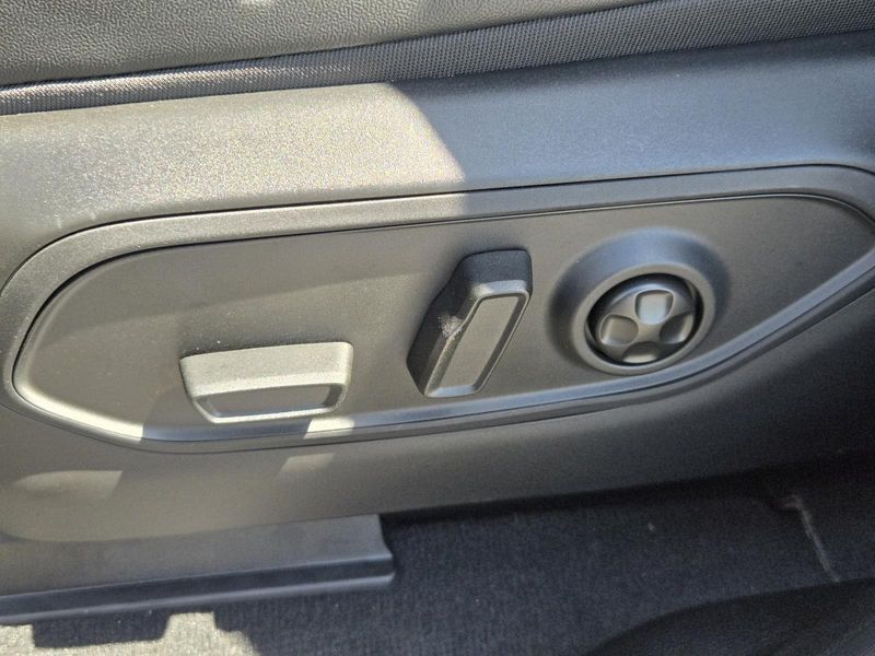 Used 2026 Jeep Grand Cherokee L Laredo Altitude 4x4