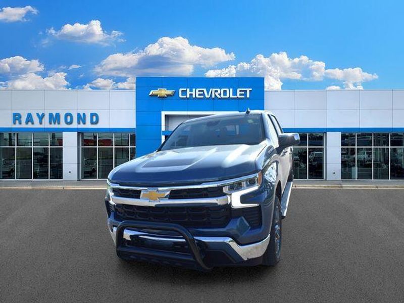 Used 2024 Chevrolet Silverado 1500 LTImage 7