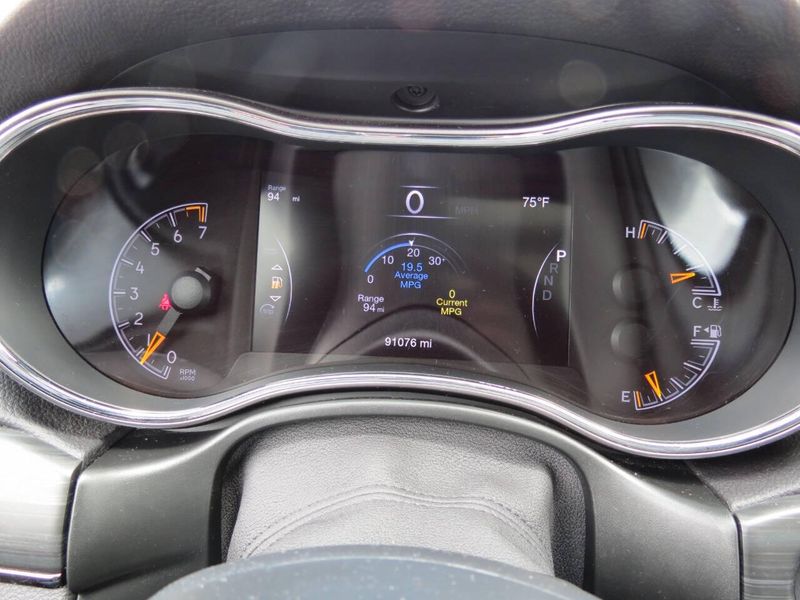 Used 2019 Jeep Grand Cherokee Limited X 4x4 4dr SUVImage 16