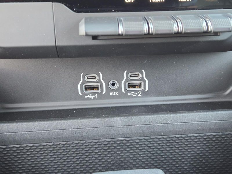 New 2026 RAM 1500 Big Horn Crew Cab 4x4 5'7' Box
