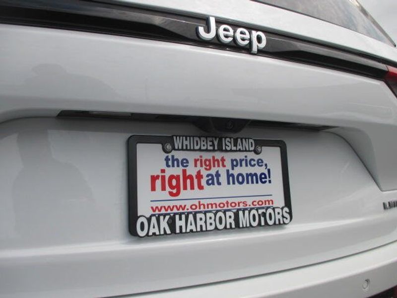 New 2026 Jeep Grand Cherokee Limited 4x4Image 11