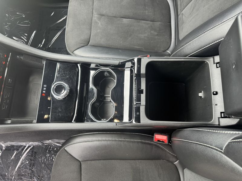 Used 2022 Jeep Grand Cherokee AltitudeImage 25