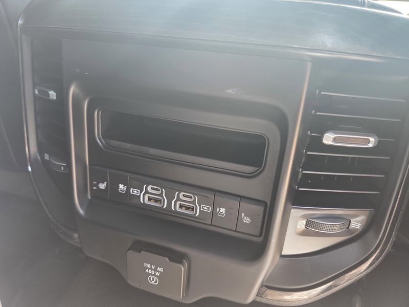 Used 2022 RAM 1500 LimitedImage 16