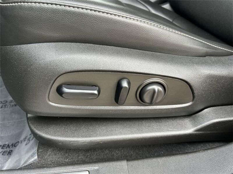 Used 2022 GMC Acadia SLTImage 20