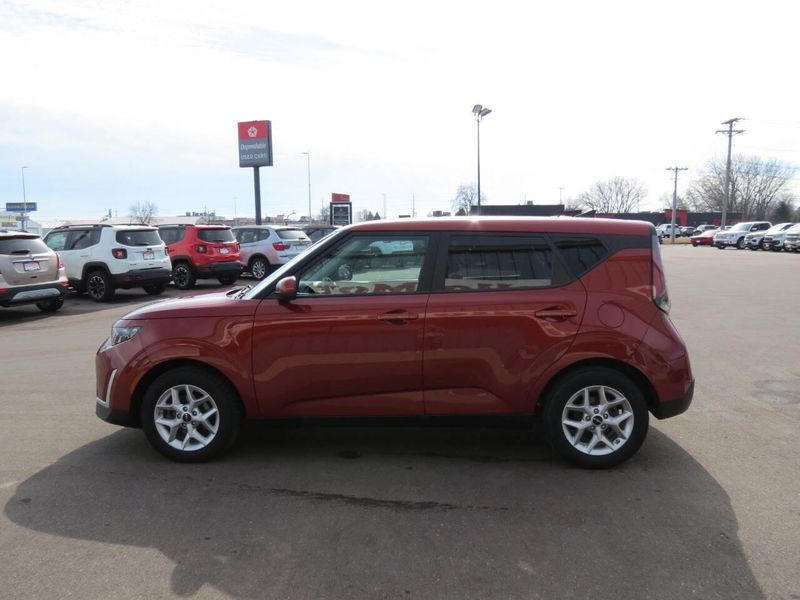 2023 Kia Soul LX 4dr CrossoverImage 7
