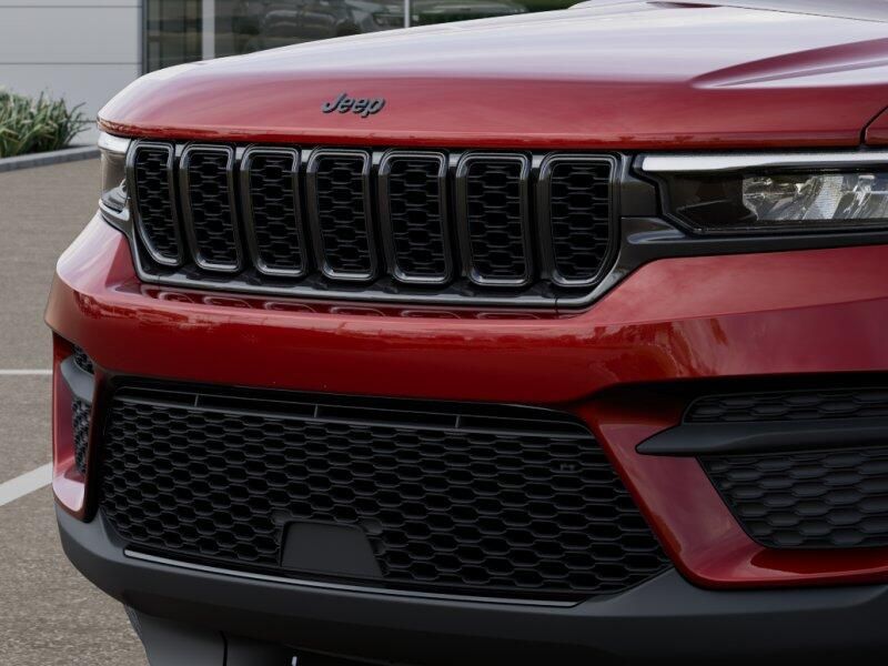 New 2025 Jeep Grand Cherokee Altitude X 4x2Image 42