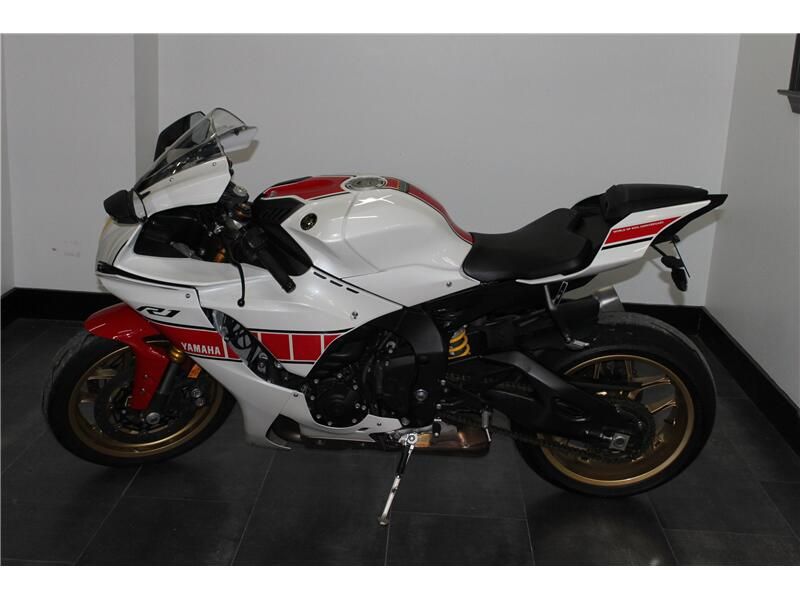 Used 2022 Yamaha YZF-R1 World GP 60TH Annivesary Edition Image 3
