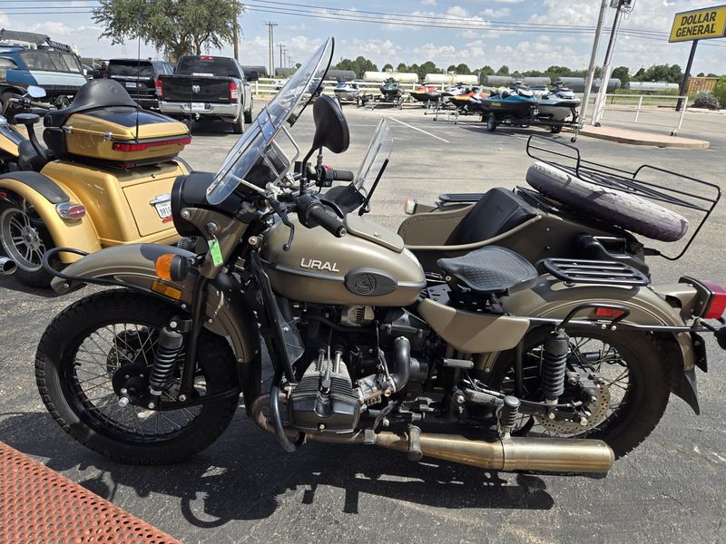 2018 URAL CT 750 Image 2