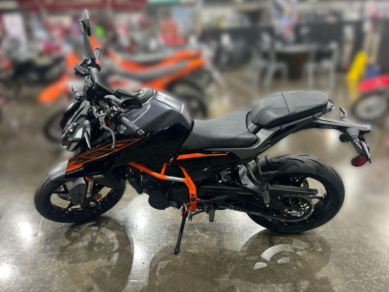New 2026 KTM 390 DUKE Image 16