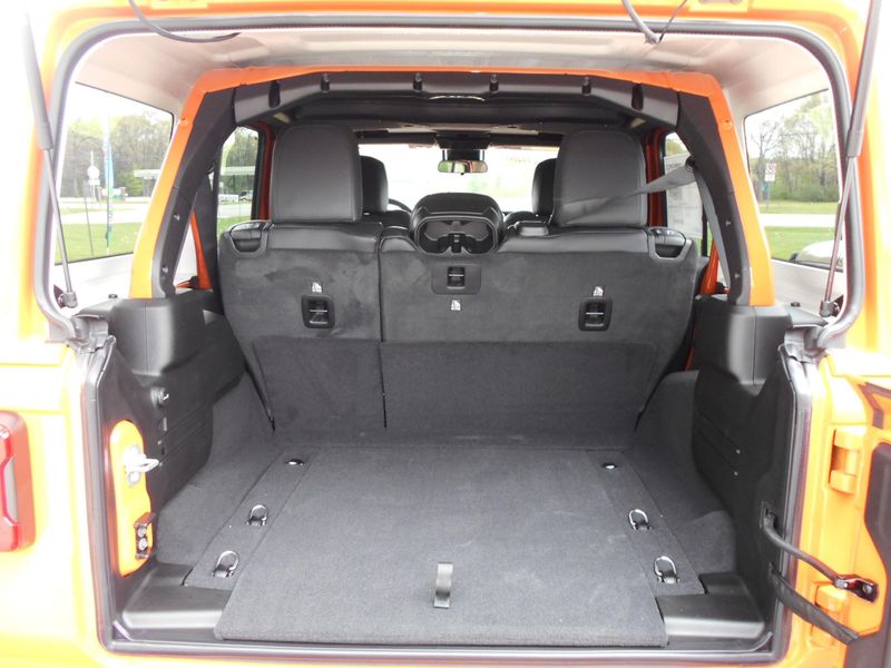 2025 Jeep Wrangler 4-door SaharaImage 14