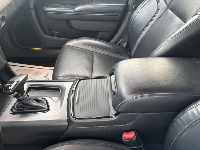 Used 2021 Dodge Charger SXTImage 21