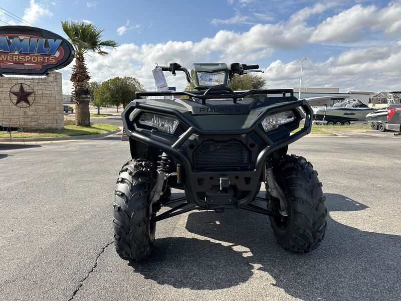 2025 POLARIS SPORTSMAN 450 HO UTILITY SAGE GREEN in a SAGE GREEN exterior color. Family PowerSports (877) 886-1997 familypowersports.com 