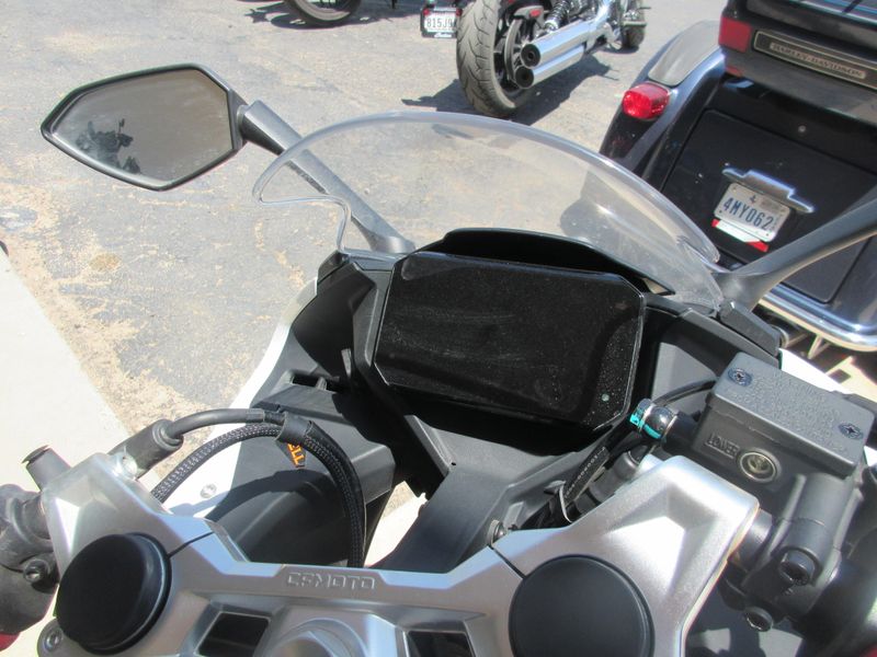 USED 2025 CFMOTO 300SS CF300-5US Image 13