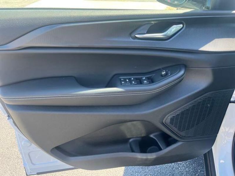 2025 Jeep Grand Cherokee Altitude 4x4