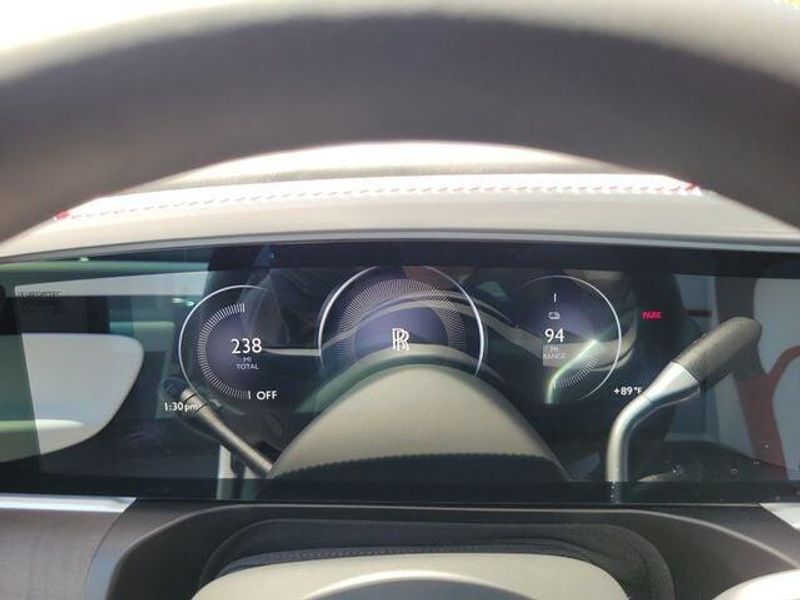 2025 Rolls Royce Spectre photo 19