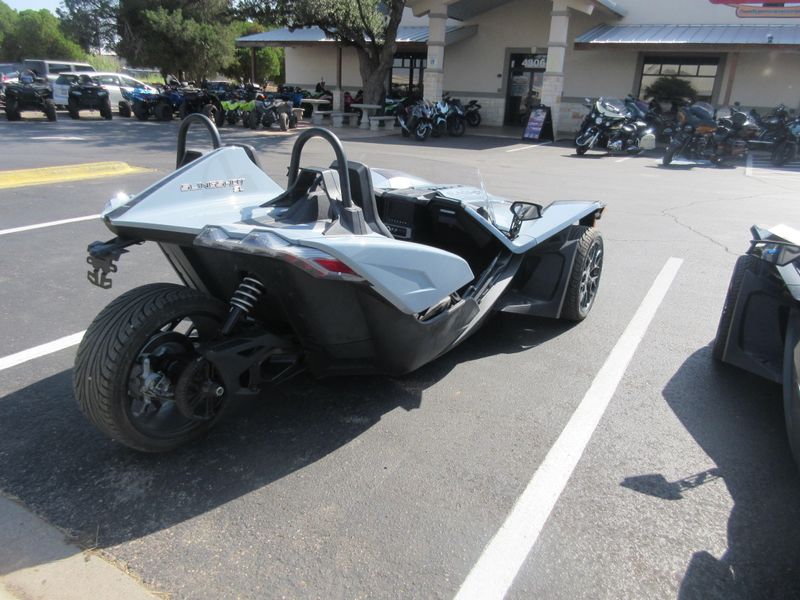 USED 2024 POLARIS SLINGSHOT SL AUTODRIVE Image 5