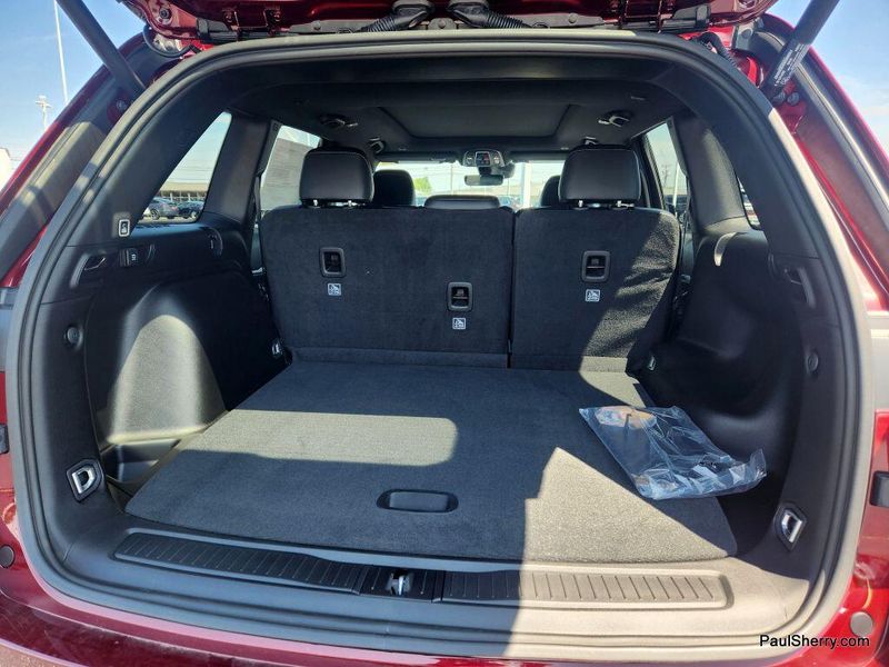 New 2025 Jeep Grand Cherokee Limited 4x4Image 24