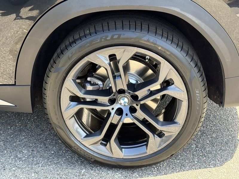 Used 2023 BMW X6 xDrive40iImage 17