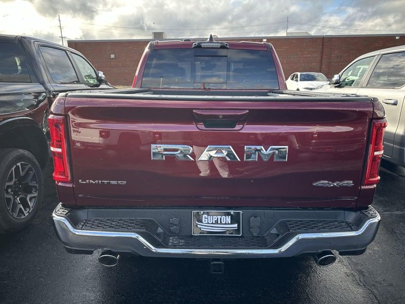 2025 RAM 1500 Limited Crew Cab 4x4 5