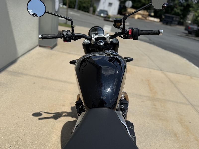 2025 Triumph SPEED TWIN 900Image 6