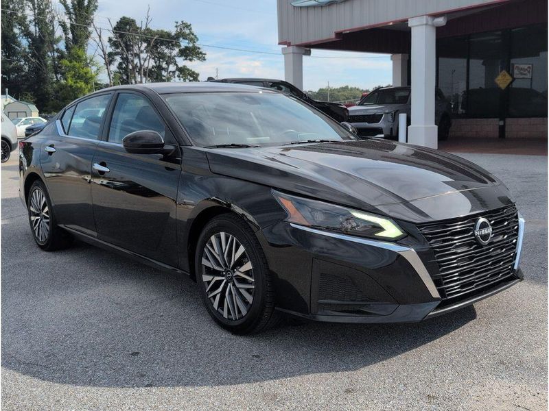 Used 2023 Nissan Altima 2.5 SVImage 7