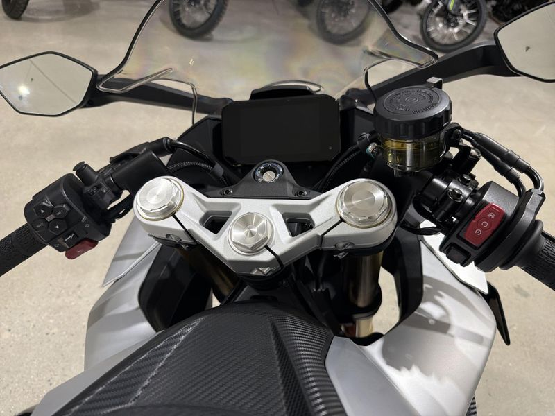New 2026 CFMOTO 450SS Image 24