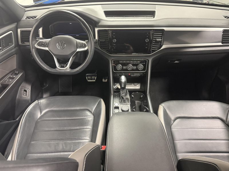 Used 2023 Volkswagen Atlas Cross Sport V6 AWD SEL Premium R-LineImage 19