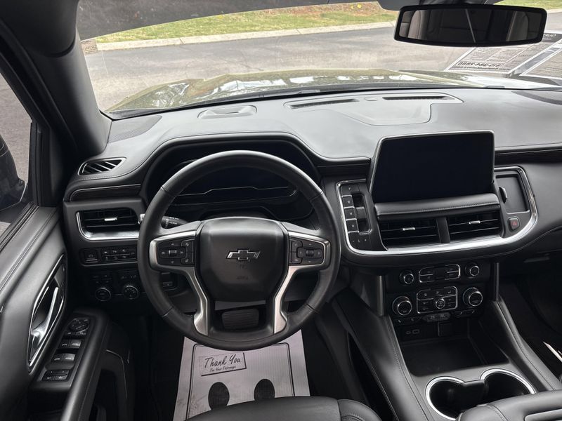 Used 2022 Chevrolet Suburban Z71Image 25