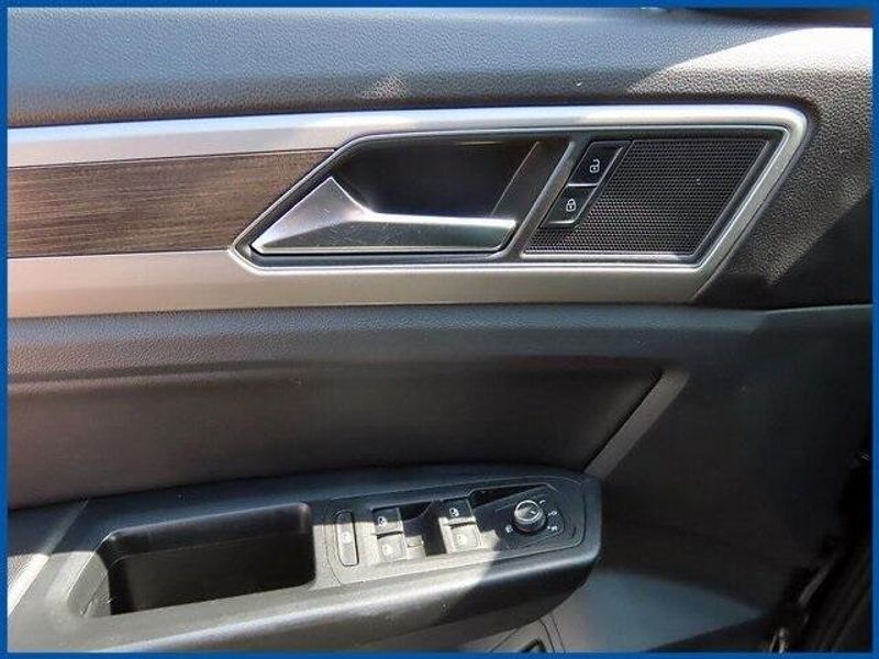 2019 Volkswagen Atlas 3.6L V6 SEImage 12