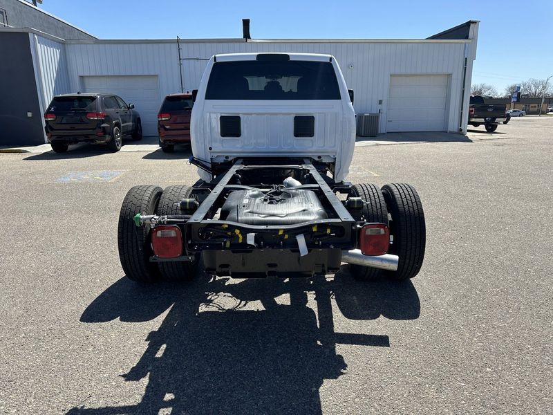 2024 RAM 3500 Tradesman Crew Cab Chassis 4x4 60