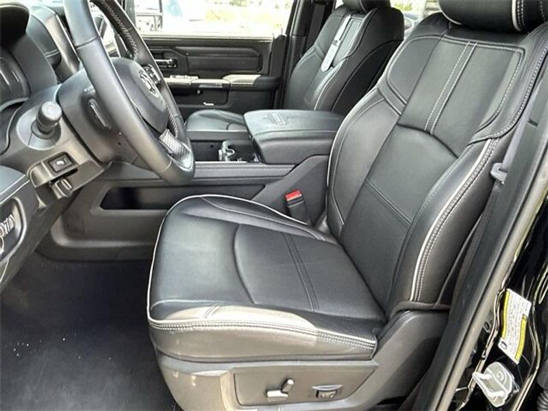 New 2024 RAM 3500 Limited Crew Cab 4x4 8