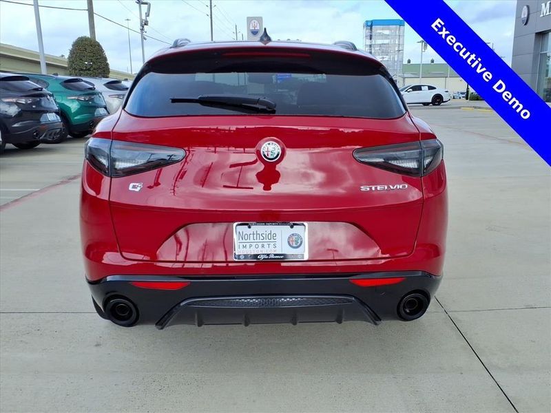New 2025 Alfa Romeo Stelvio AwdImage 8