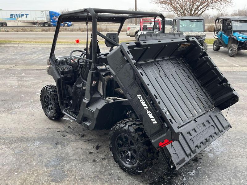 New 2025 Can-Am DEFENDER DPS 62 HD9 