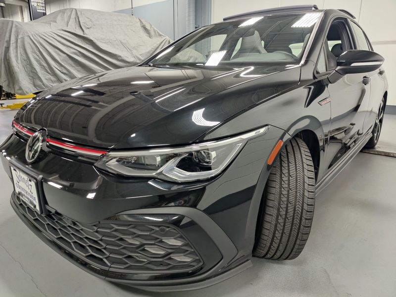 2024 Volkswagen Golf GTI SE w/Sunroof/Leather PkgImage 8