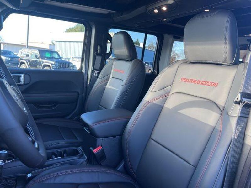 2025 Jeep Wrangler 4-door Rubicon