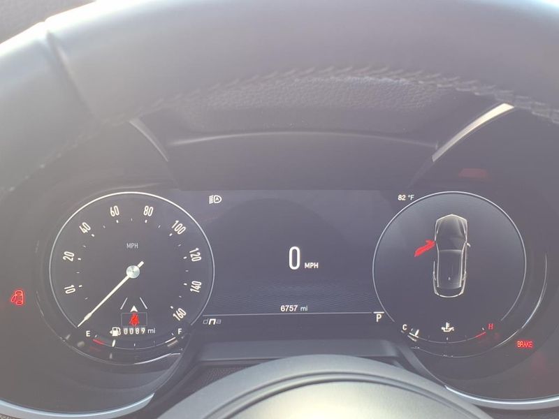 Used 2024 Alfa Romeo Stelvio TiImage 25