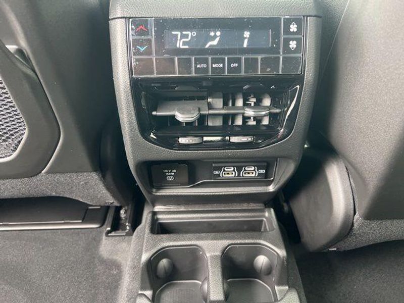 2025 Jeep Grand Cherokee L Altitude X 4x4