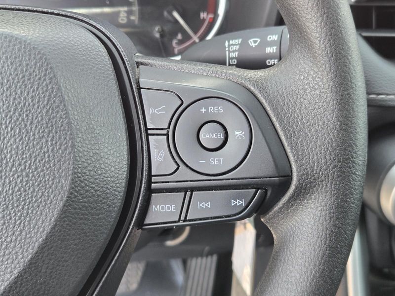 Used 2025 Toyota RAV4 LE FWD (Natl)
