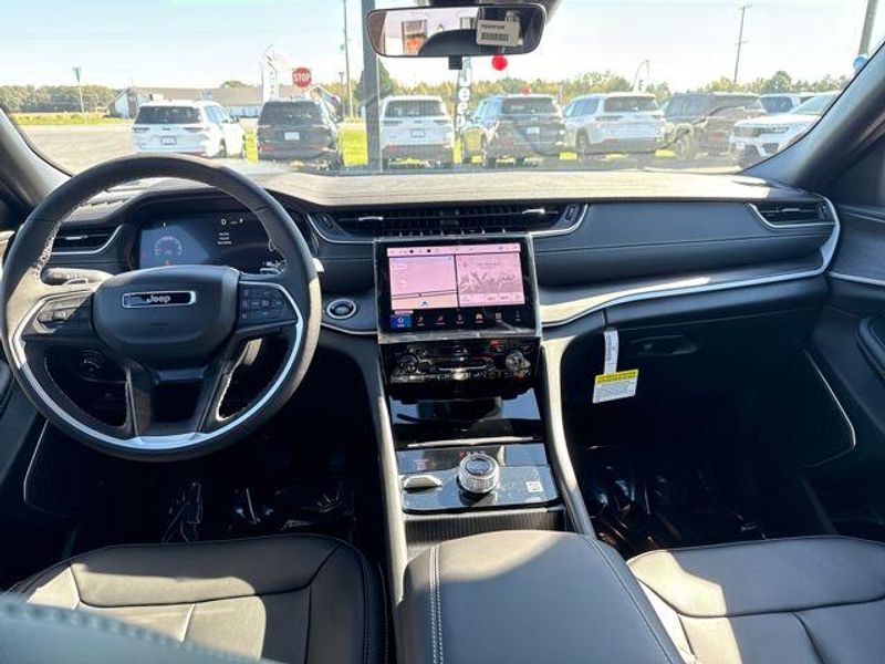 2025 Jeep Grand Cherokee Limited 4x4